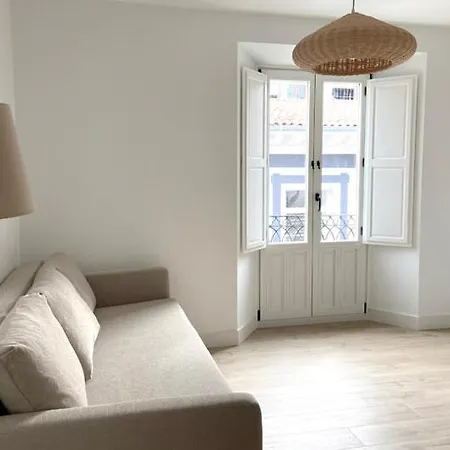 לינה וארוחת בוקר 7 Kale 2*